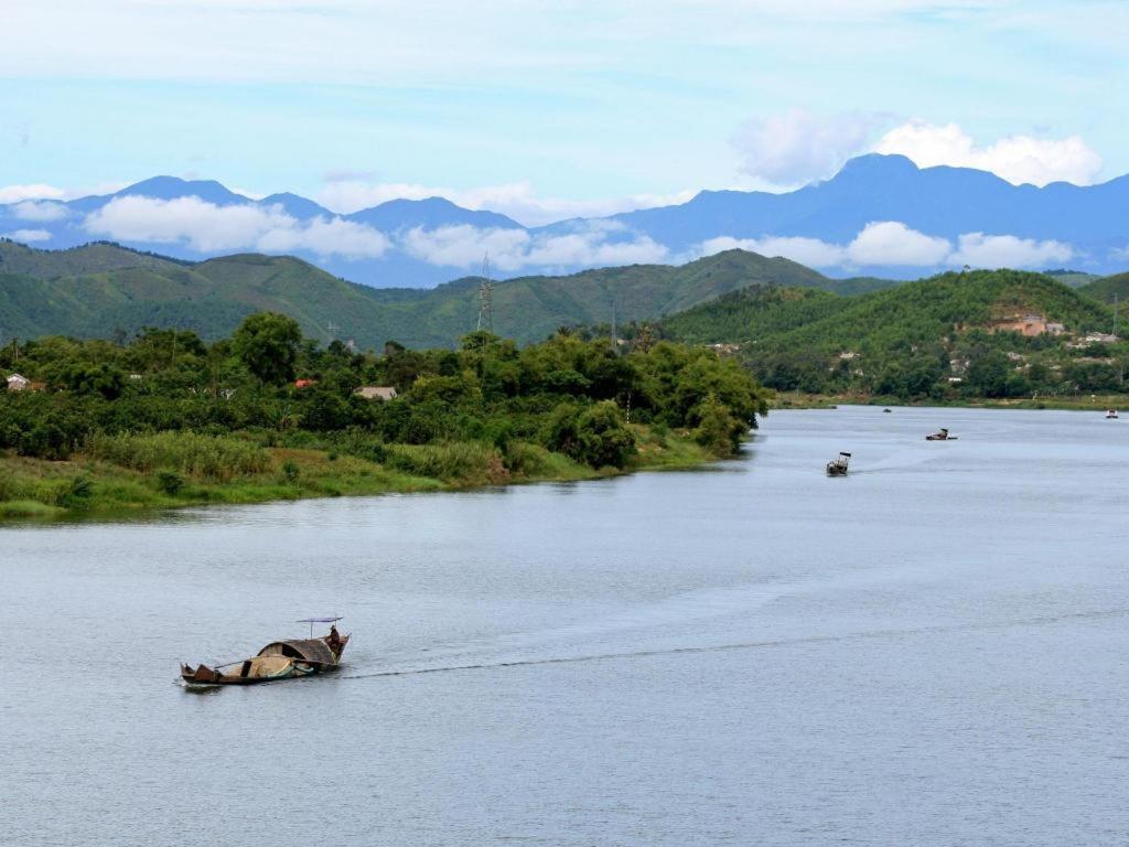 Hong Thang Hotel Hue Zewnętrze zdjęcie