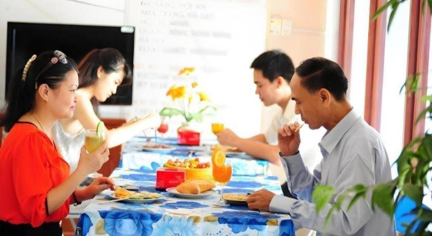 Hong Thang Hotel Hue Zewnętrze zdjęcie